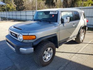 Toyota FJ Cruiser 4.0L 6 2010