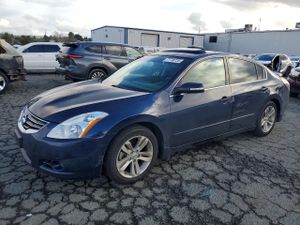 Nissan Altima SR 3.5L 6 2012