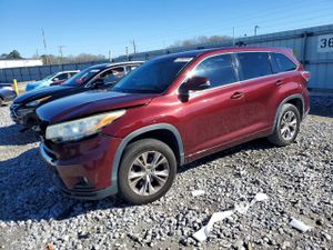 Toyota Highlander LE 3.5L 6 2014