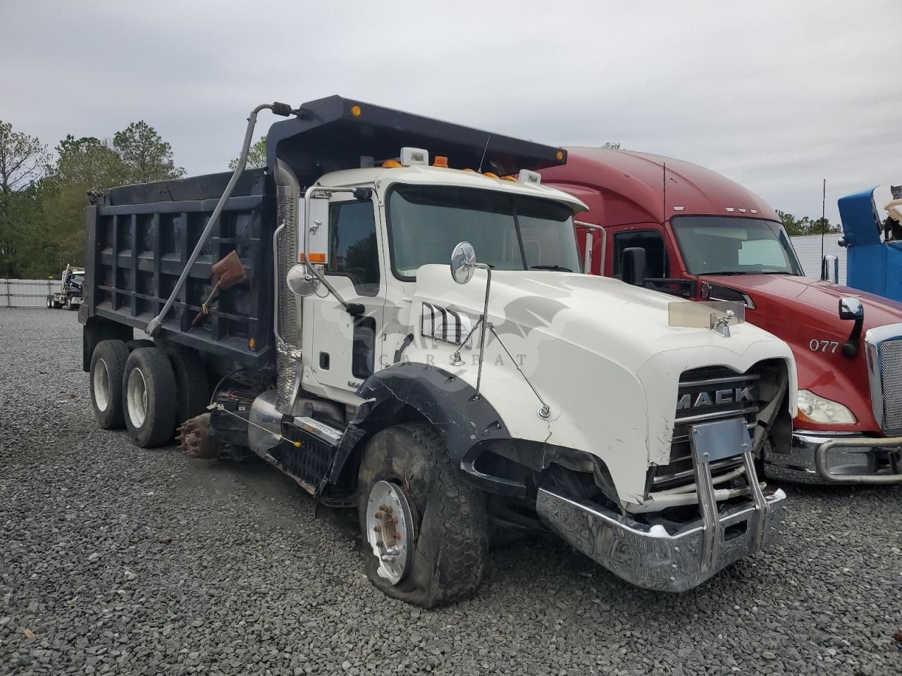 Mack 800 10.8L 6 2015