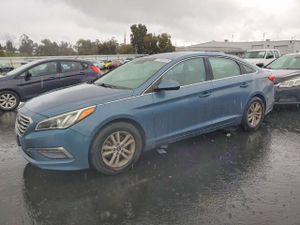 Hyundai Sonata SE 2.4L 4 2015