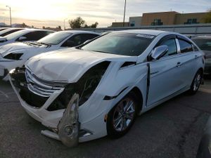 Hyundai Sonata GLS 2.4L 4 2013