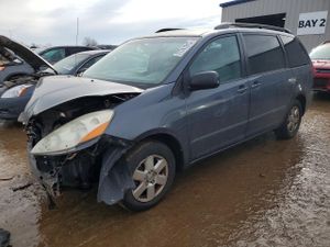 Toyota Sienna CE 3.5L 6 2007