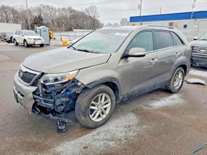 Kia Sorento LX 2.4L 4 2014