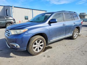 Toyota Highlander BASE 3.5L 6 2013