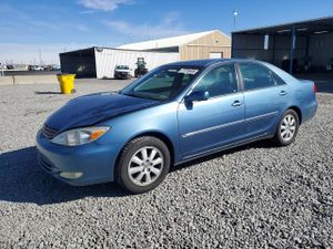 Toyota Camry LE 3.0L 6 2004