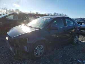Chevrolet Aveo (Sonic) 1.8L 4 2015