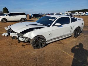 Ford Mustang GT 5.0L 8 2014