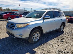 Toyota Highlander BASE 3.5L 6 2011