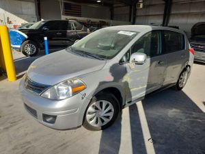 Nissan Versa S 1.8L 4 2010