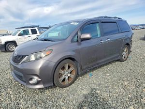 Toyota Sienna 3.5L 6 2013