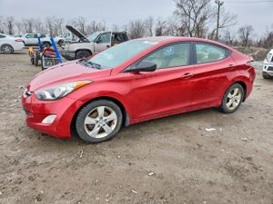 Hyundai Elantra GLS 1.8L 4 2013