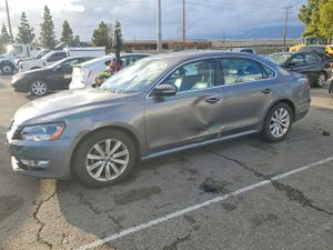 Volkswagen Passat SEL 2.5L 5 2013
