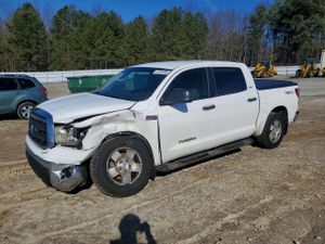 Toyota Tundra CREWMAX SR5 5.7L 8 2011
