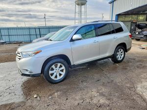 Toyota Highlander BASE 3.5L 6 2012