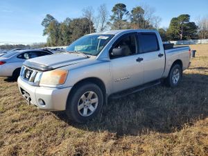 Nissan Titan 5.6L 8 2009