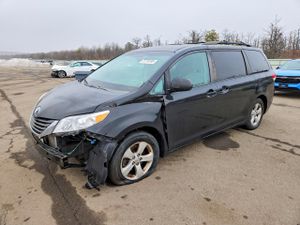 Toyota Sienna 3.5L 6 2013