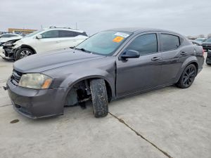 Dodge Avenger SE 2.4L 4 2014
