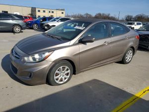 Hyundai Accent GLS 1.6L 4 2014
