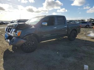 Nissan Titan 5.6L 8 2011