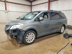 Toyota Sienna XLE 3.5L 6 2014