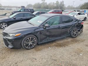 Toyota Camry L 2.5L 4 2018