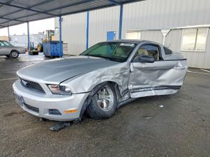 Ford Mustang 3.7L 6 2011