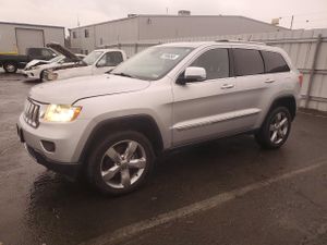 Jeep Grand Cherokee OVERLAND 5.7L 8 2013