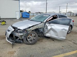 Acura ILX 20 2.0L 4 2013