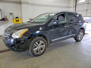 Nissan Rogue S 2.5L 4 2013