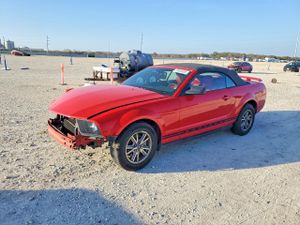 Ford Mustang 4.0L 6 2005