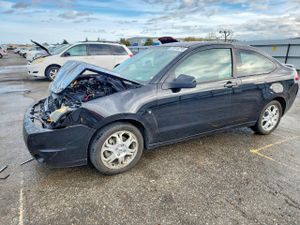 Ford Focus SE 2.0L 4 2010