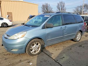 Toyota Sienna XLE 3.3L 6 2006