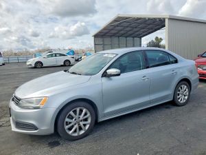 Volkswagen Jetta SE 2.5L 5 2013