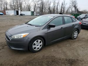 Ford Focus S 2.0L 4 2015