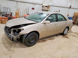 Toyota Camry LE 2.4L 4 2004