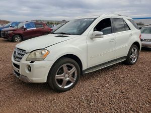 Mercedes-Benz ML 550 4MATIC 5.5L 8 2011