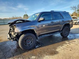 Toyota 4Runner SR5/SR5 PREMIUM 4.0L 6 2015