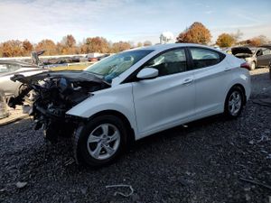 Hyundai Elantra SE 1.8L 4 2015