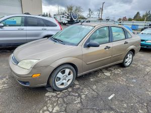 Ford Focus ZX4 2.0L 4 2005