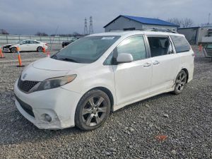 Toyota Sienna SPORT 3.5L 6 2014
