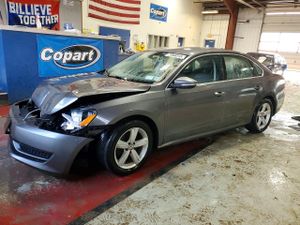 Volkswagen Passat SE 2.5L 5 2012
