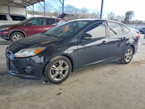 Ford Focus SE 2.0L 4 2014
