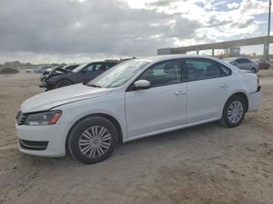 Volkswagen Passat S 1.8L 4 2015