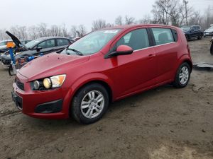 Chevrolet Aveo (Sonic) LT 1.8L 4 2015