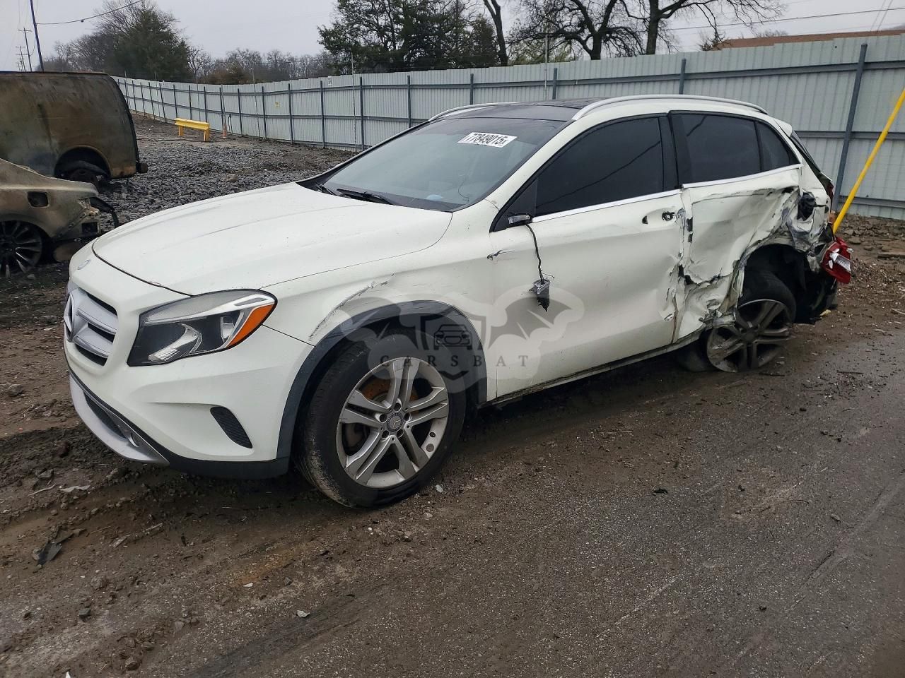Mercedes-Benz GLA 250 4MATIC 2.0L 4 2015