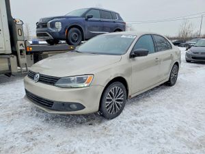 Volkswagen Jetta BASE 2.0L 4 2013