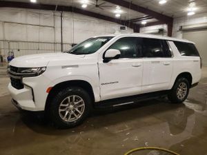 Chevrolet Suburban 5.3L 8 2023