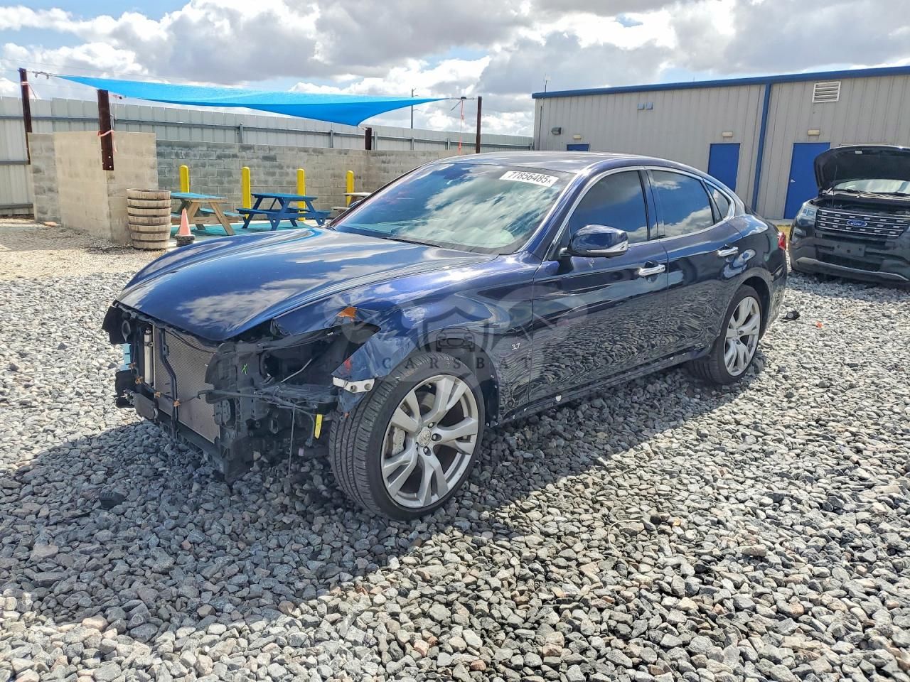 Infiniti Q70 3.7 LUXE 3.7L 6 2018