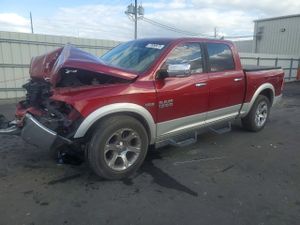 RAM 1500 LARAMIE 5.7L 8 2015